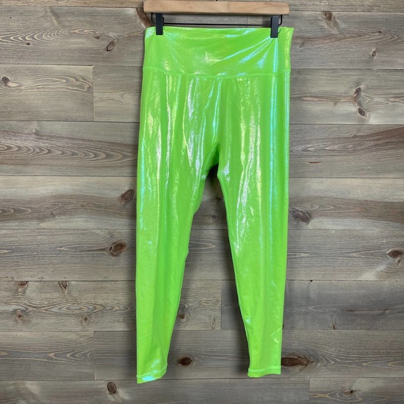 BUFFBUNNY Rebel Holographic Green Leggings - Picture 4 of 10